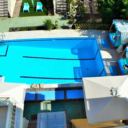Corinthian Riviera * Λουτράκι