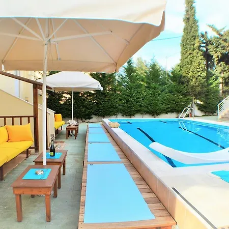 Corinthian Riviera Λουτράκι