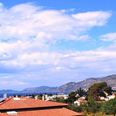 Corinthian Riviera Λουτράκι